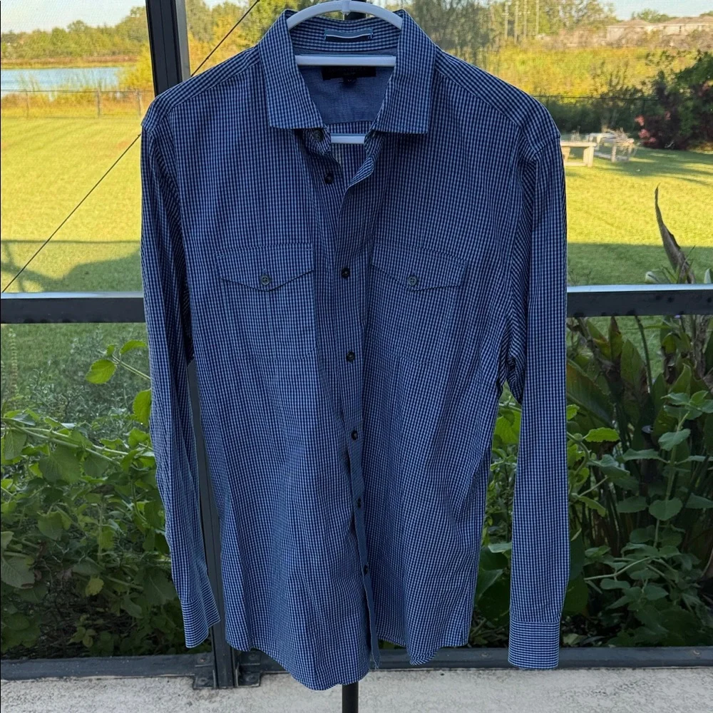 Banana Republic slim fit Navy & light blue checked Plaid Button Down Shirt